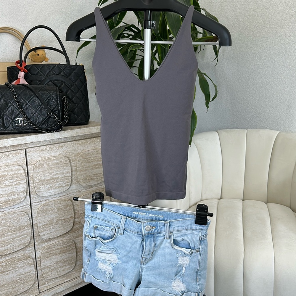 #22 Tank Top Clearance Grey Velvety Low V-Neck